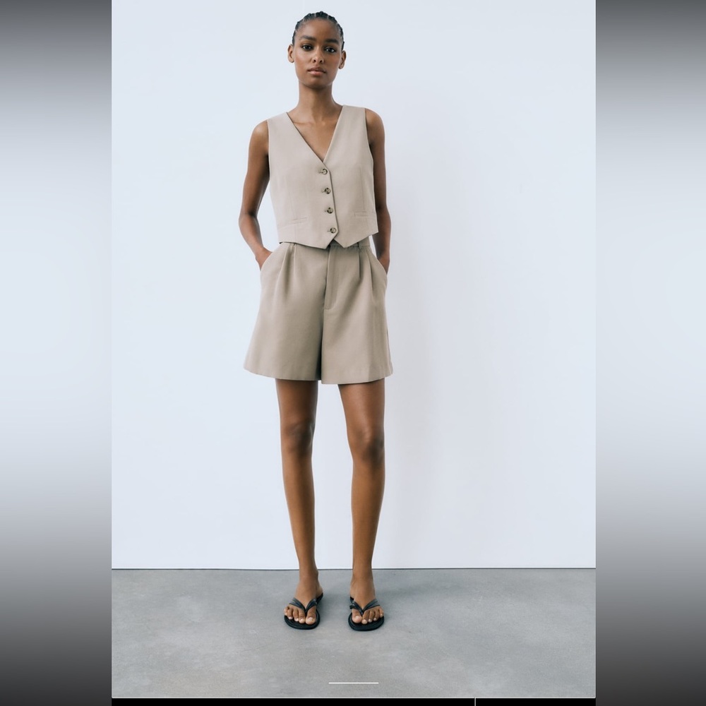 Zara set. Shorts and vest